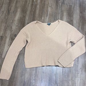 V neck sweater